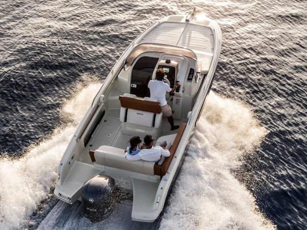 Invictus 240 CX