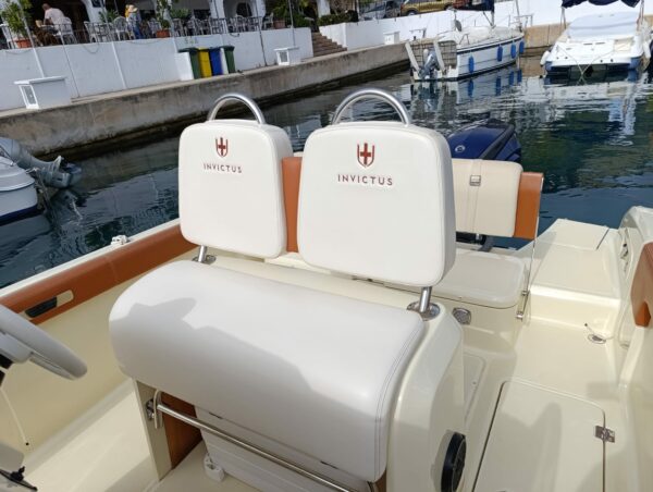 INVICTUS 240 FX OCASION - Imagen 4